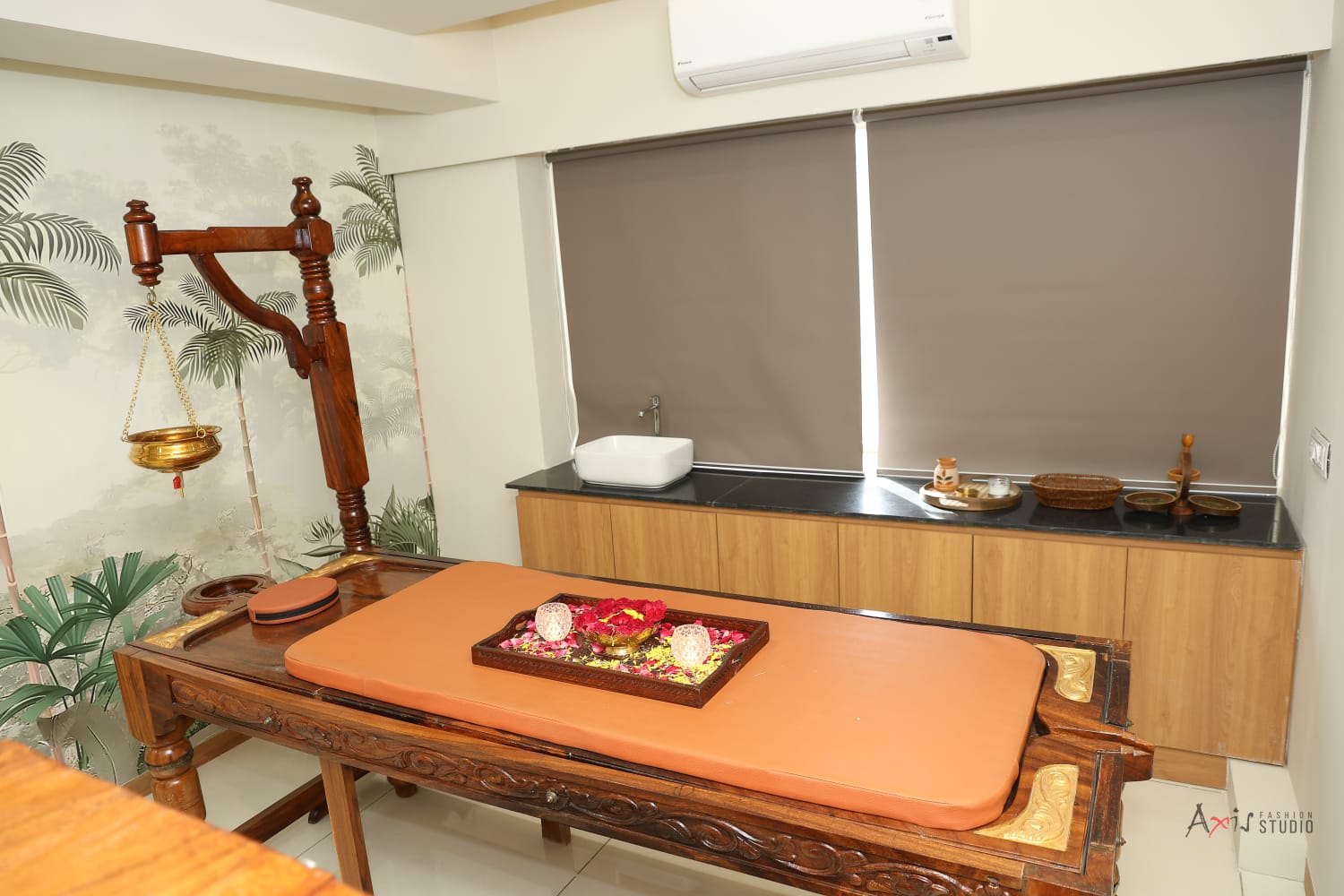 Ayurvedic Medicines and Products Dispensing Unit at Anahat Ayurveda